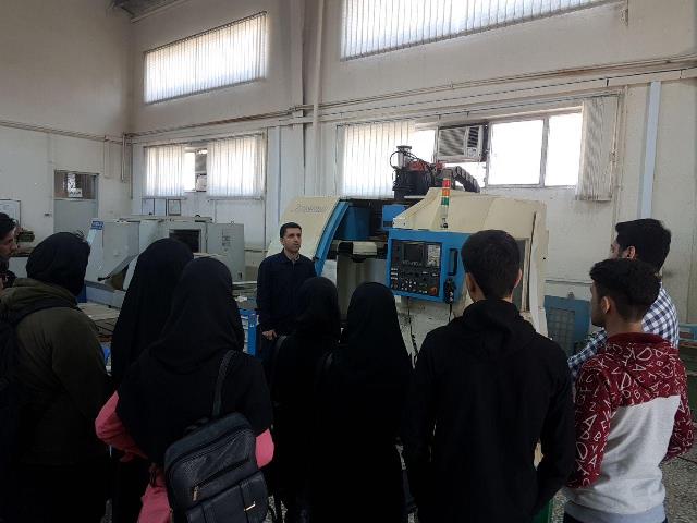 بازدید دانشجویان دانشگاه پیام نور رشت از مرکز آموزش فنی و حرفه ای شهید انصاری