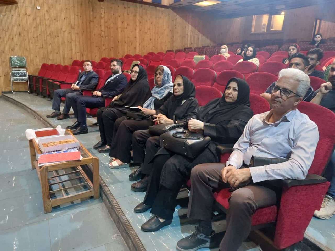 برگزاری همایش با محوریت کارآفرینی و مهارت های کسب و کار  ازسوی مرکزشهید خوش سیرت شهرستان آستانه اشرفیه