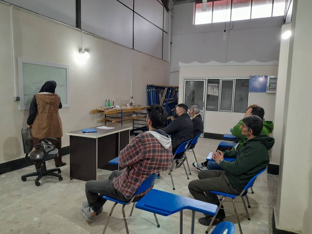 آموزش مهارتی پرورش قارچ در خوشابر توسط مرکز ماسال برای کمپ باز پروری معتادین رضوانشهر