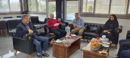 برگزاری جلسه با مدیر عامل کارخانه مرغ مطهر در ضیابرصومعه سرا