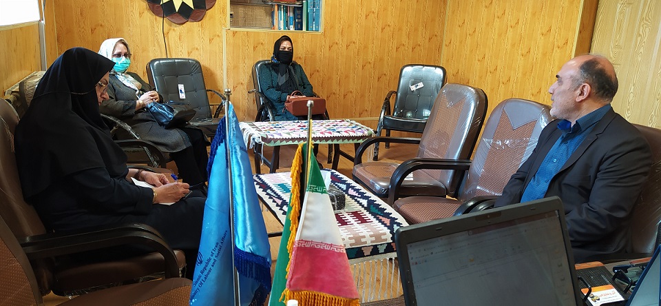 نشست سرپرست مرکز آموزش فنی وحرفه ای میرزا کوچک صومعه سرا با روسای انجمن صنفی آموزشگاه های آزاد شهرستان
