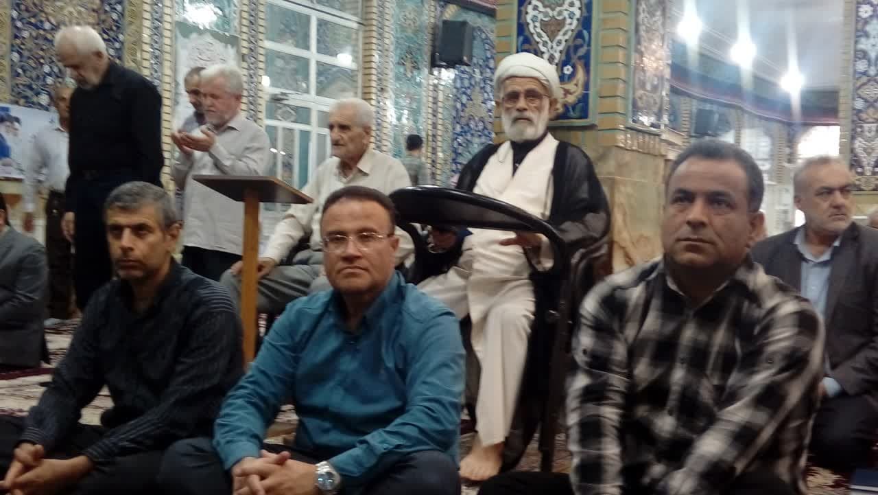 برپایی میزخدمت در مصلی نماز جمعه شهرستان با حضور کارکنان دستگاه های اجرایی شهرستان آستانه اشرفیه 