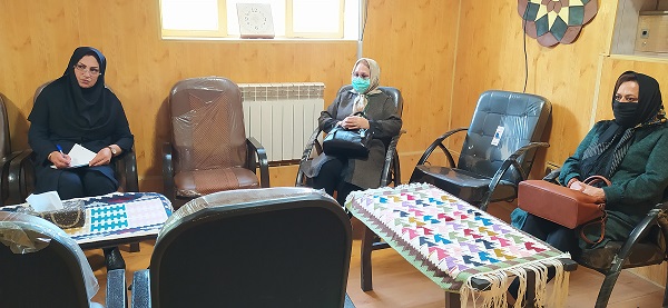 نشست سرپرست مرکز آموزش فنی وحرفه ای میرزا کوچک صومعه سرا با روسای انجمن صنفی آموزشگاه های آزاد شهرستان