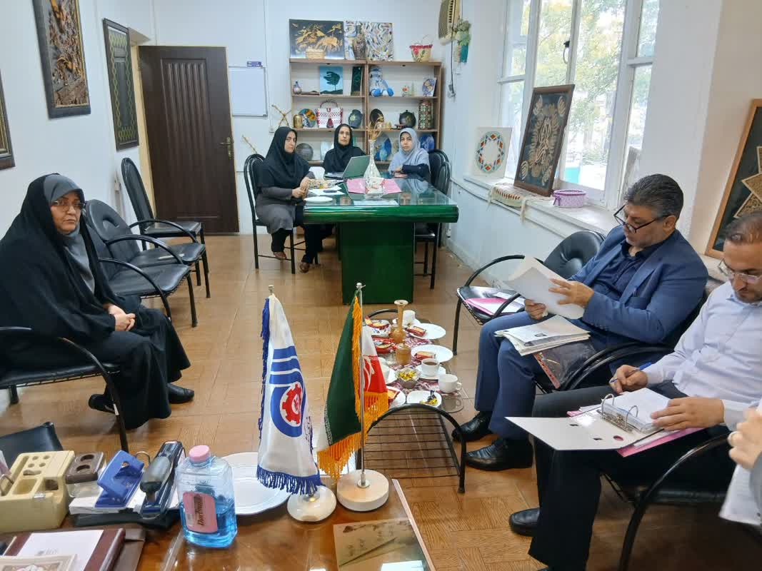 بازدید از مرکز خواهران رشت توسط بازرسین کل 