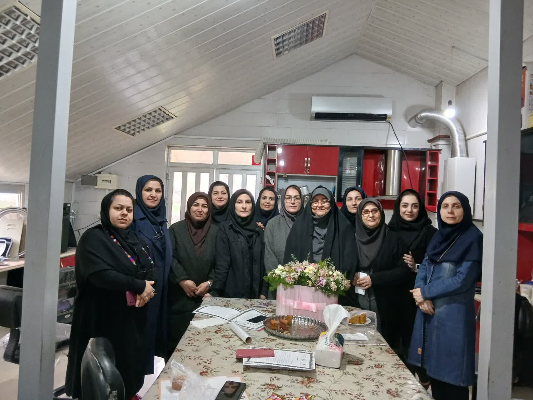 برنامه های اجراشده در مرکز خواهران بمناسبت روز مادر 