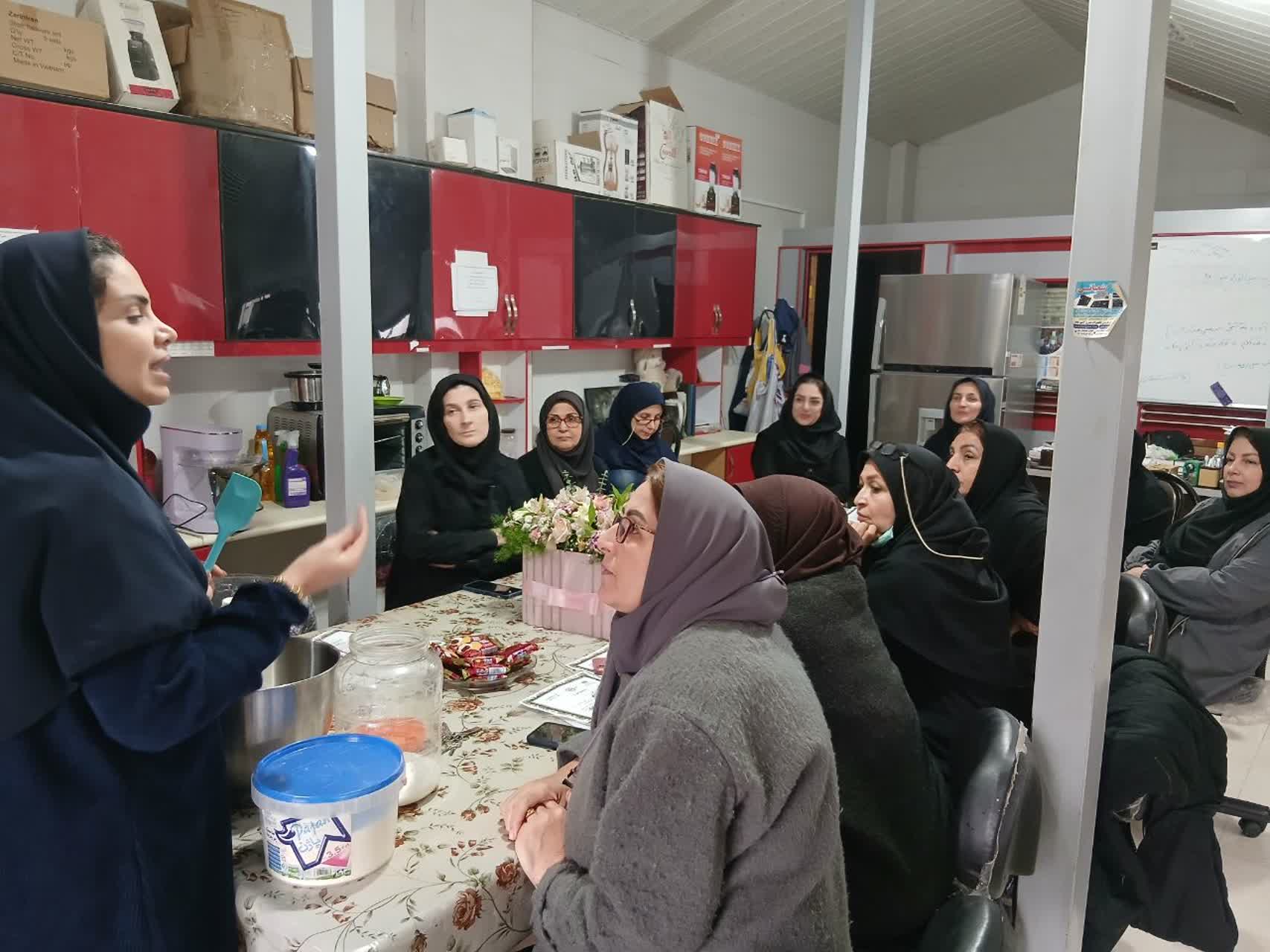 برنامه های اجراشده در مرکز خواهران بمناسبت روز مادر 