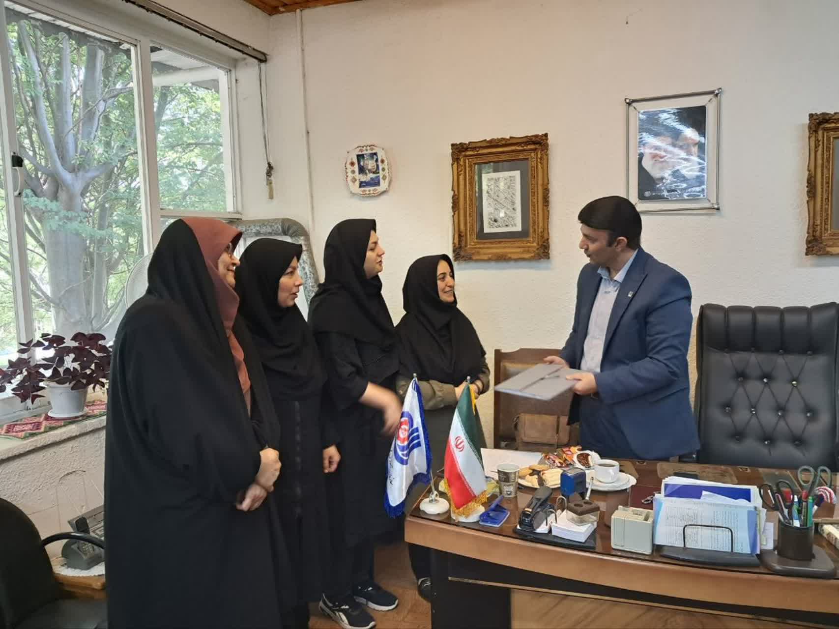 بازدید مدیر کل محترم از مرکز فنی و حرفه ای خواهران  رشت 