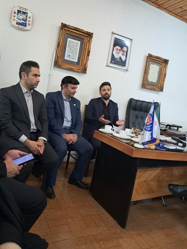 بازدید دکتر فلاح نمایده محترم مجلس  از مرکز خواهران رشت 