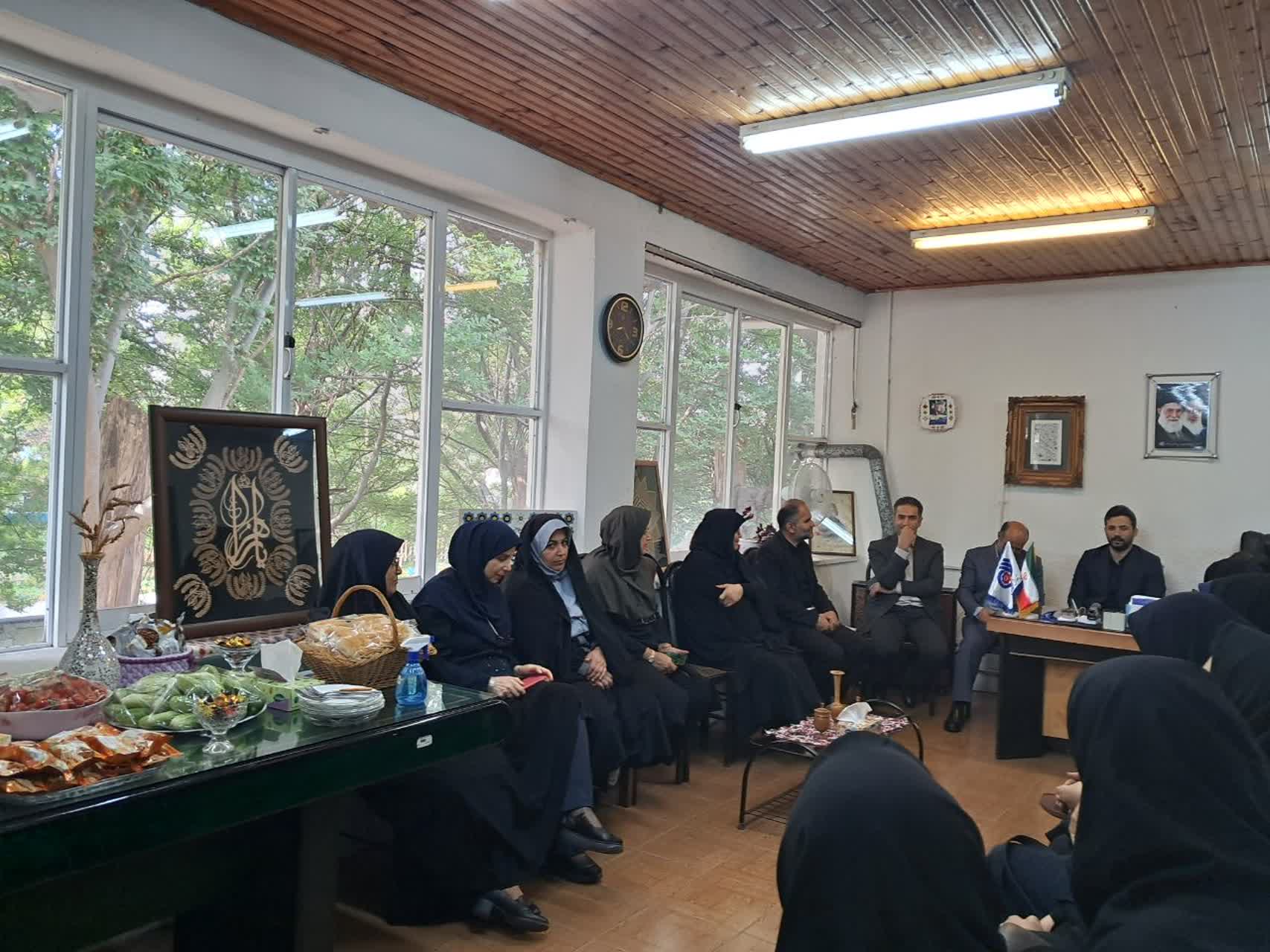 بازدید دکتر فلاح نمایده محترم مجلس  از مرکز خواهران رشت 