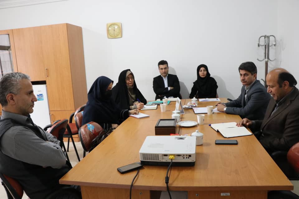 جلسه با مسئولین اداره تعاون کار و رفاه اجتماعی  به همراه رییس مرکز شهید باهنر 
